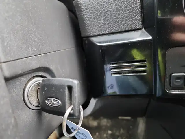 2010 Ford F-150 - Photo 24