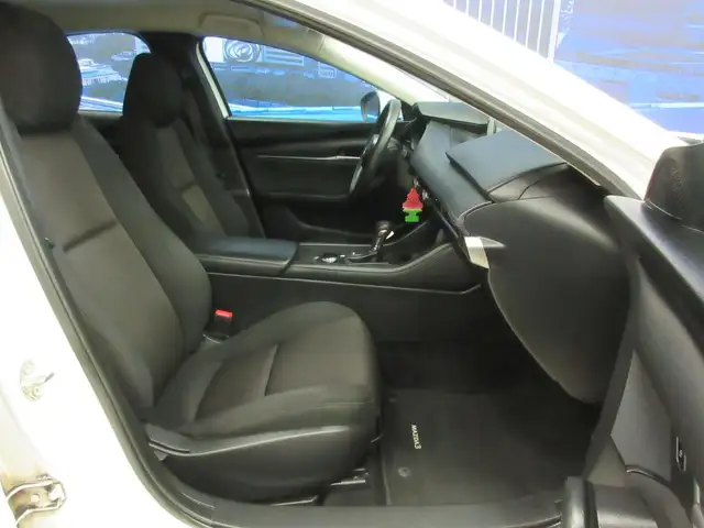 MAZDA 3 2020 AUTOMATIQUE 78 800 KM AIR CLIMATISE / BANCS CHAUFFA - Photo 9