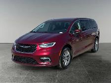2023 Chrysler Pacifica Touring L / AWD
