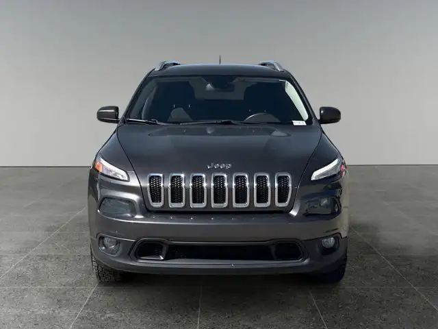 2018 Jeep Cherokee North / 4WD - Photo 10