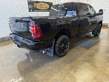 2026 RAM 3500 Laramie - Photo 3