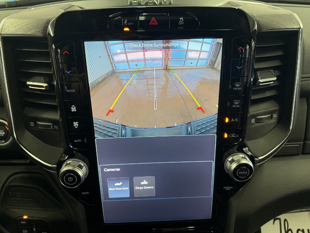 2026 RAM 3500 Laramie - Photo 14