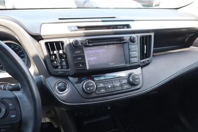 2018 Toyota RAV4 - Photo 22