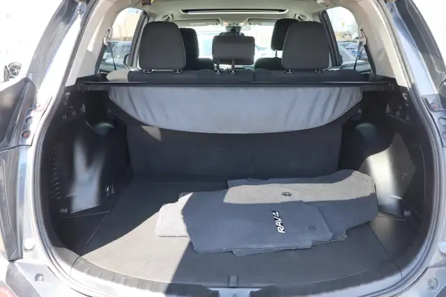 2018 Toyota RAV4 - Photo 26