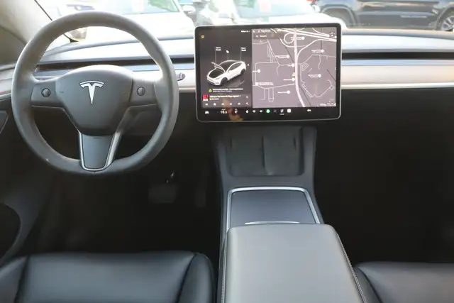 2023 TESLA MODEL Y - Photo 10