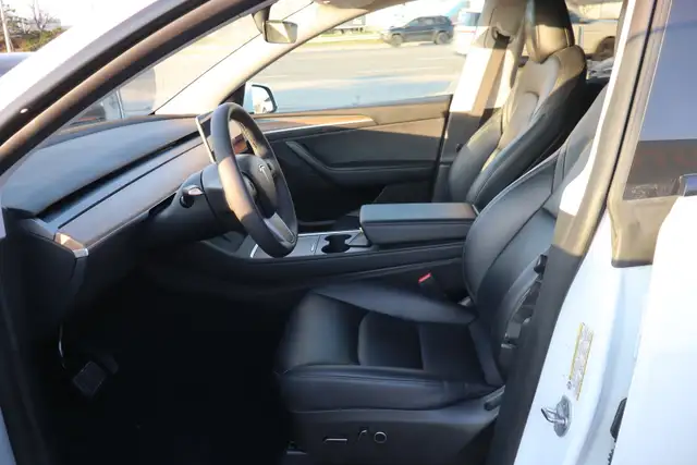 2023 TESLA MODEL Y - Photo 12
