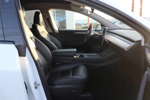 2023 TESLA MODEL Y - Photo 13