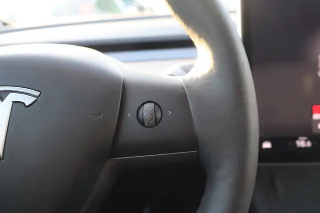 2023 TESLA MODEL Y - Photo 16