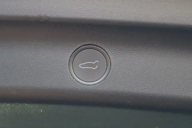 2023 TESLA MODEL Y - Photo 25