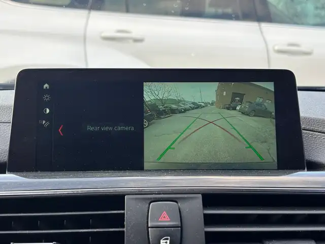 2018 BMW 3-Series 330i xDrive Sedan - Photo 14