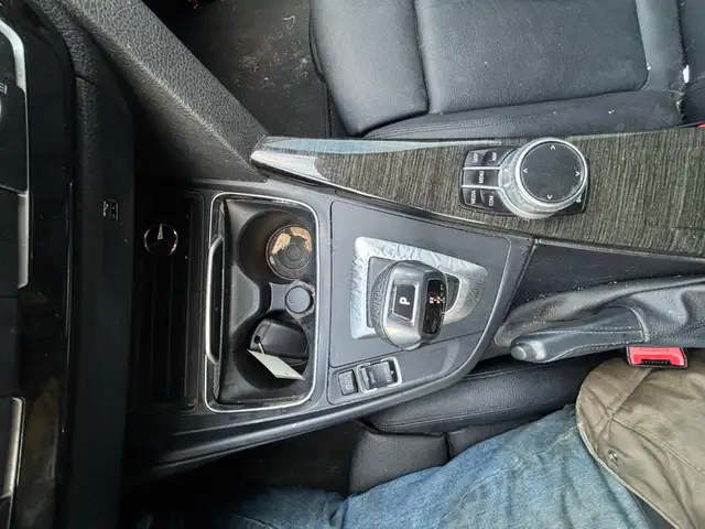 2018 BMW 3-Series 330i xDrive Sedan - Photo 15