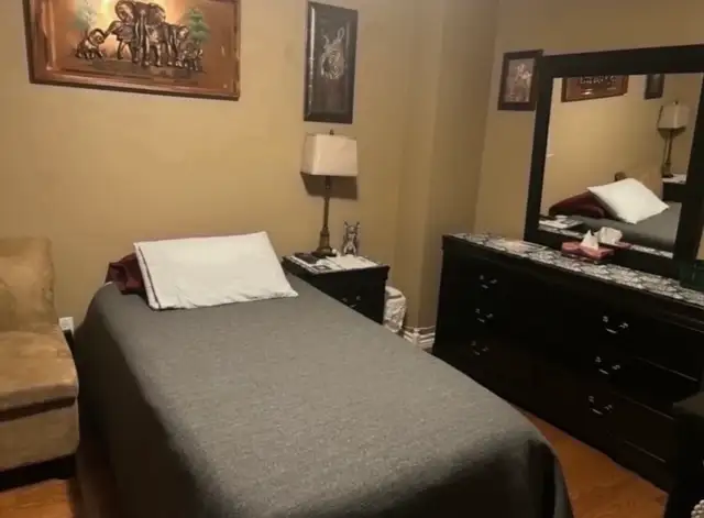 Room Available Immediately 5 Mins To Darlington OPG PLANT - Photo 2