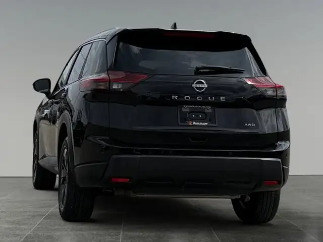 2025 Nissan Rogue SV Moonroof - Photo 4