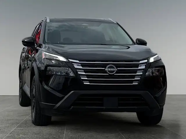 2025 Nissan Rogue SV Moonroof - Photo 9