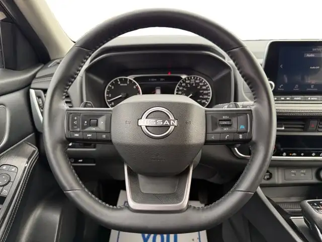 2025 Nissan Rogue SV Moonroof - Photo 14