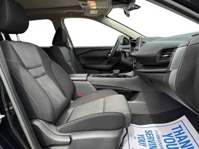 2025 Nissan Rogue SV Moonroof - Photo 16