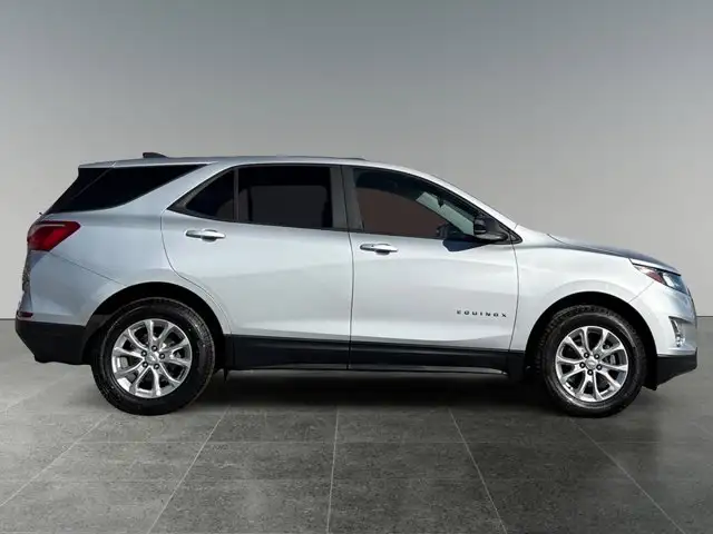 2020 Chevrolet Equinox LS - Photo 8