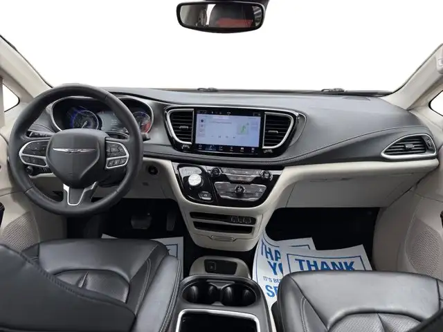 2023 Chrysler Pacifica Touring L - Photo 12