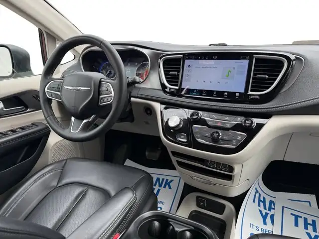 2023 Chrysler Pacifica Touring L - Photo 13