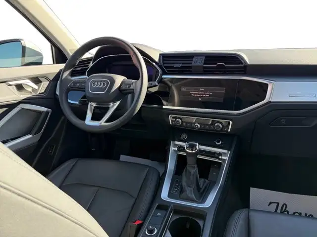 2025 Audi Q3 - Photo 13