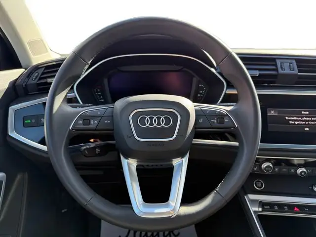 2025 Audi Q3 - Photo 14