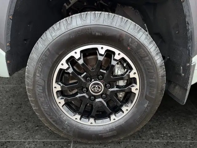 2024 Toyota Tundra Limited - Photo 17