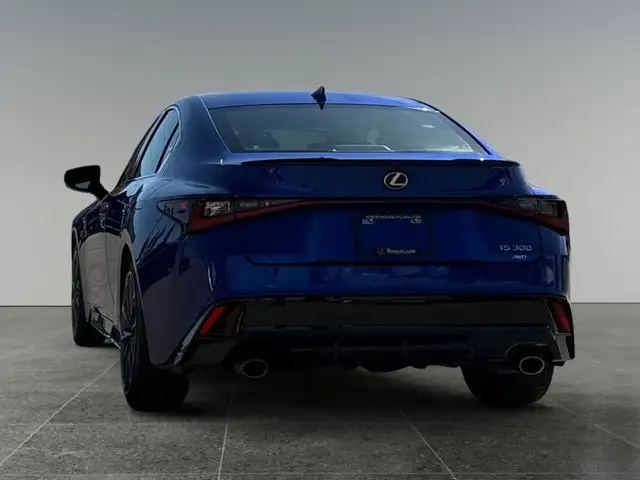 2023 Lexus IS IS 300 - Photo 4