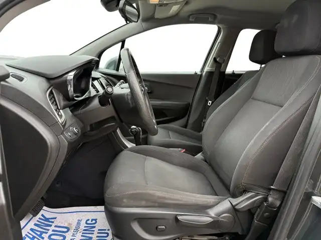 2017 Chevrolet Trax LT - Photo 11