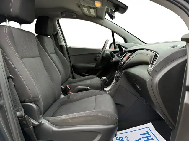 2017 Chevrolet Trax LT - Photo 16