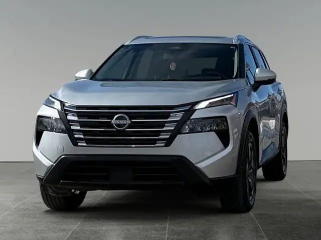 2025 Nissan Rogue SV Moonroof