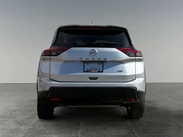 2025 Nissan Rogue SV Moonroof - Photo 5