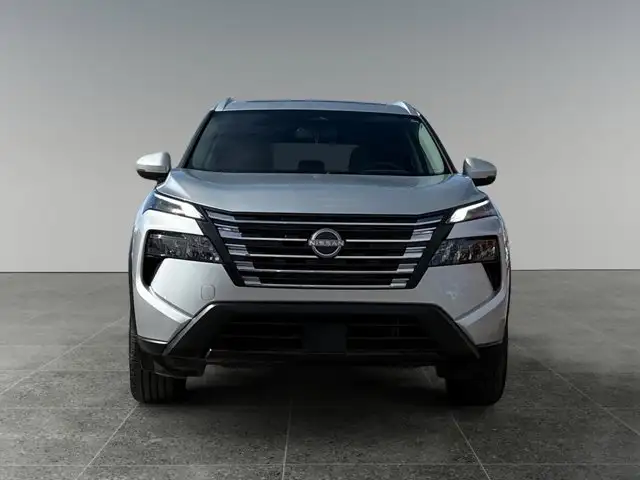 2025 Nissan Rogue SV Moonroof - Photo 10