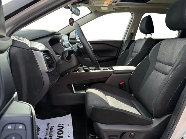 2025 Nissan Rogue SV Moonroof - Photo 11