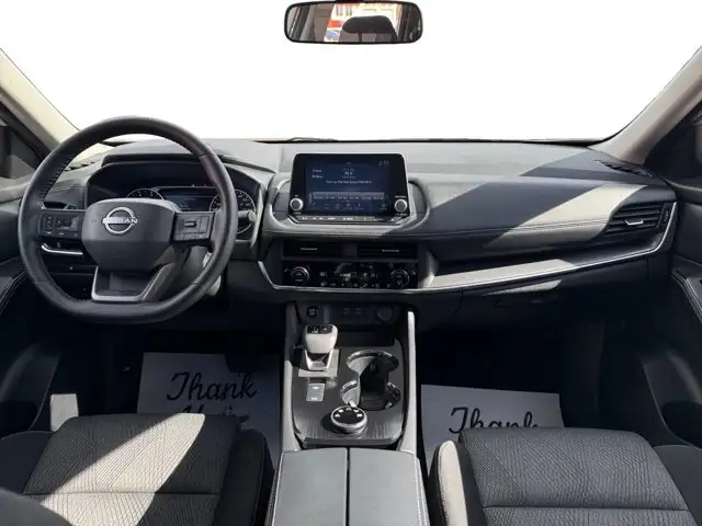 2025 Nissan Rogue SV Moonroof - Photo 12