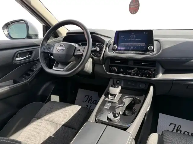 2025 Nissan Rogue SV Moonroof - Photo 13