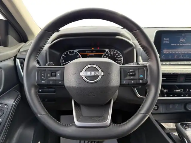 2025 Nissan Rogue SV Moonroof - Photo 14