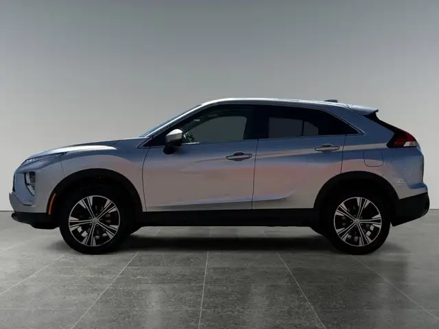 2022 Mitsubishi Eclipse Cross ES - Photo 2