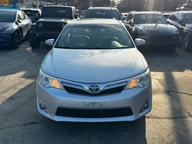 2012 Toyota Camry Hybrid Sedan XLE - Photo 5