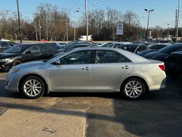 2012 Toyota Camry Hybrid Sedan XLE - Photo 7