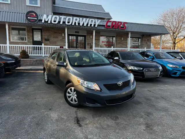2009 Toyota Corolla 4dr Sdn CE