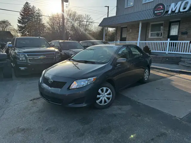 2009 Toyota Corolla 4dr Sdn CE - Photo 2