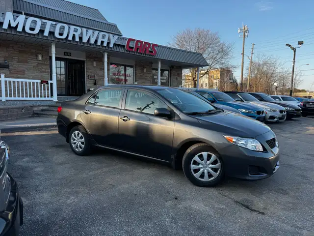 2009 Toyota Corolla 4dr Sdn CE - Photo 3