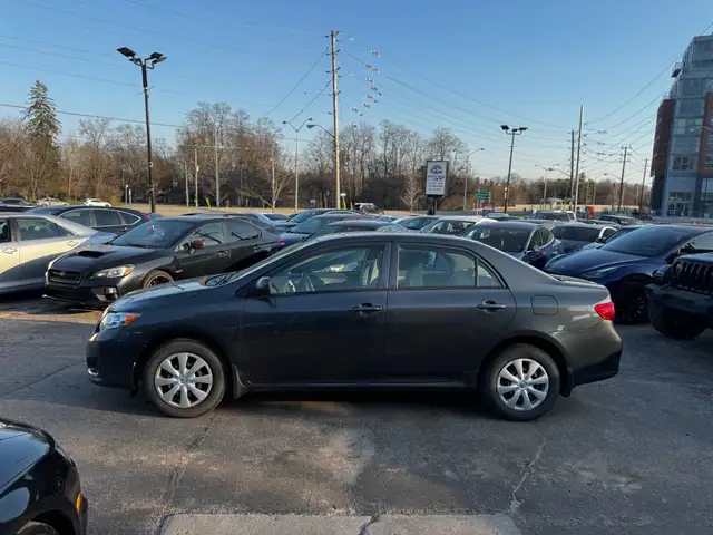2009 Toyota Corolla 4dr Sdn CE - Photo 5