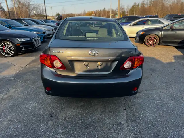 2009 Toyota Corolla 4dr Sdn CE - Photo 6