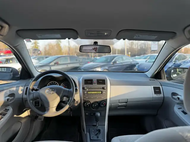 2009 Toyota Corolla 4dr Sdn CE - Photo 13