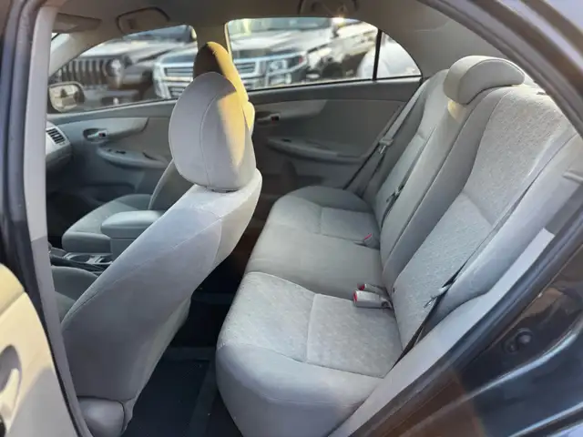 2009 Toyota Corolla 4dr Sdn CE - Photo 16