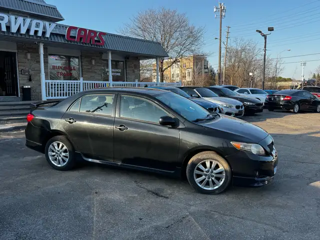 2010 Toyota Corolla Sedan S - Photo 3