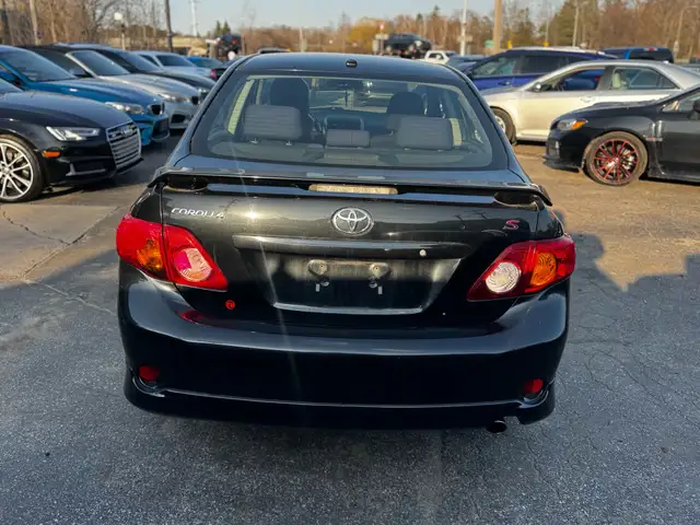 2010 Toyota Corolla Sedan S - Photo 7