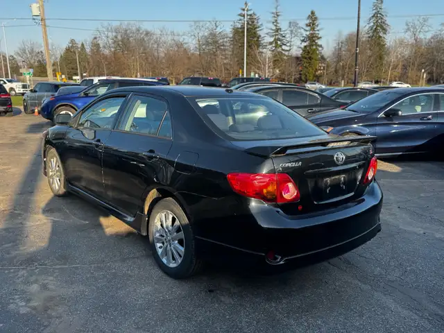 2010 Toyota Corolla Sedan S - Photo 8