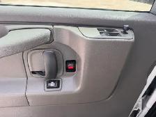 2015 Chevrolet Express - Photo 18